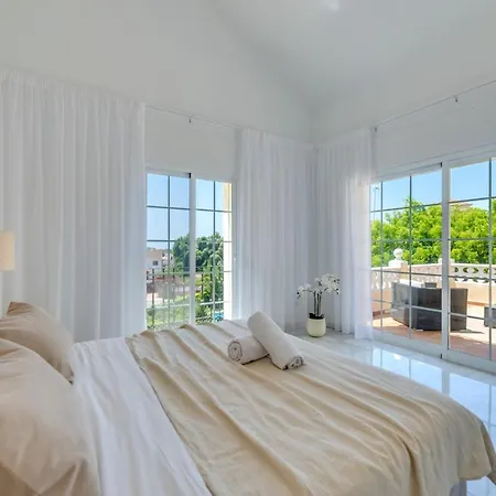 Vacation I Nadal, Private Pool, Lush Garden, Beaches At Your Doorstep Villa Marbellac