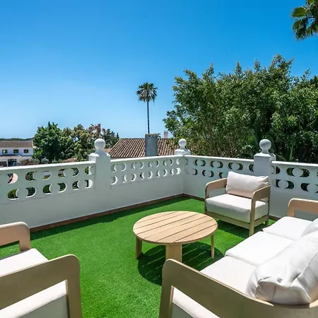 Vacation I Nadal, Private Heated Pool, 5bdr, Lush Garden, Bbq, Alarm System, Beaches At Your Doorstep ヴィラ マルベーリャ