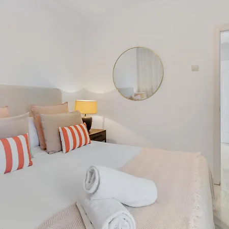 Vacation I Nadal, Private Heated Pool, 5bdr, Lush Garden, Bbq, Alarm System, Beaches At Your Doorstep * マルベーリャ
